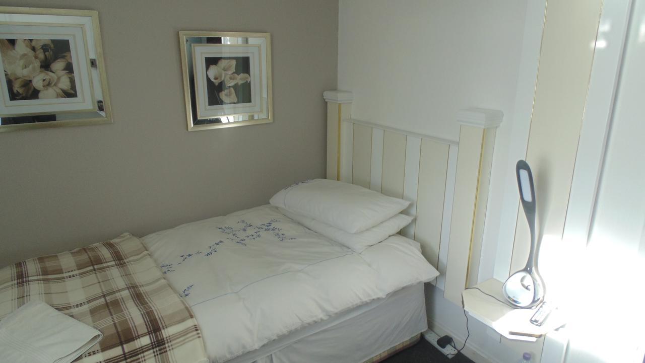 Westmore Bed & Breakfast 엘니스 외부 사진